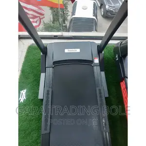 Reebok ዘመናዊ የመሮጫ ማሽን እና የስፖርት ሳይክል