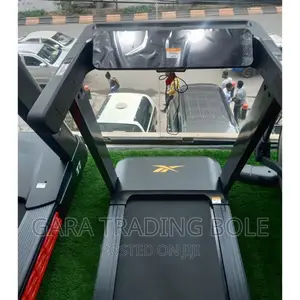 Reebok ዘመናዊ የመሮጫ ማሽን እና የስፖርት ሳይክል