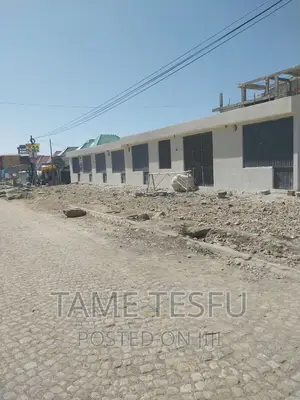 Furnished 6bdrm House in Hayat, Bole for sale