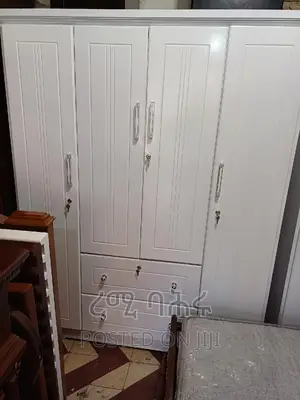 Photo - 150 Wardrobe