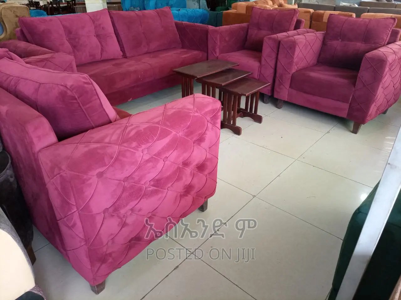 S M Sofa Design