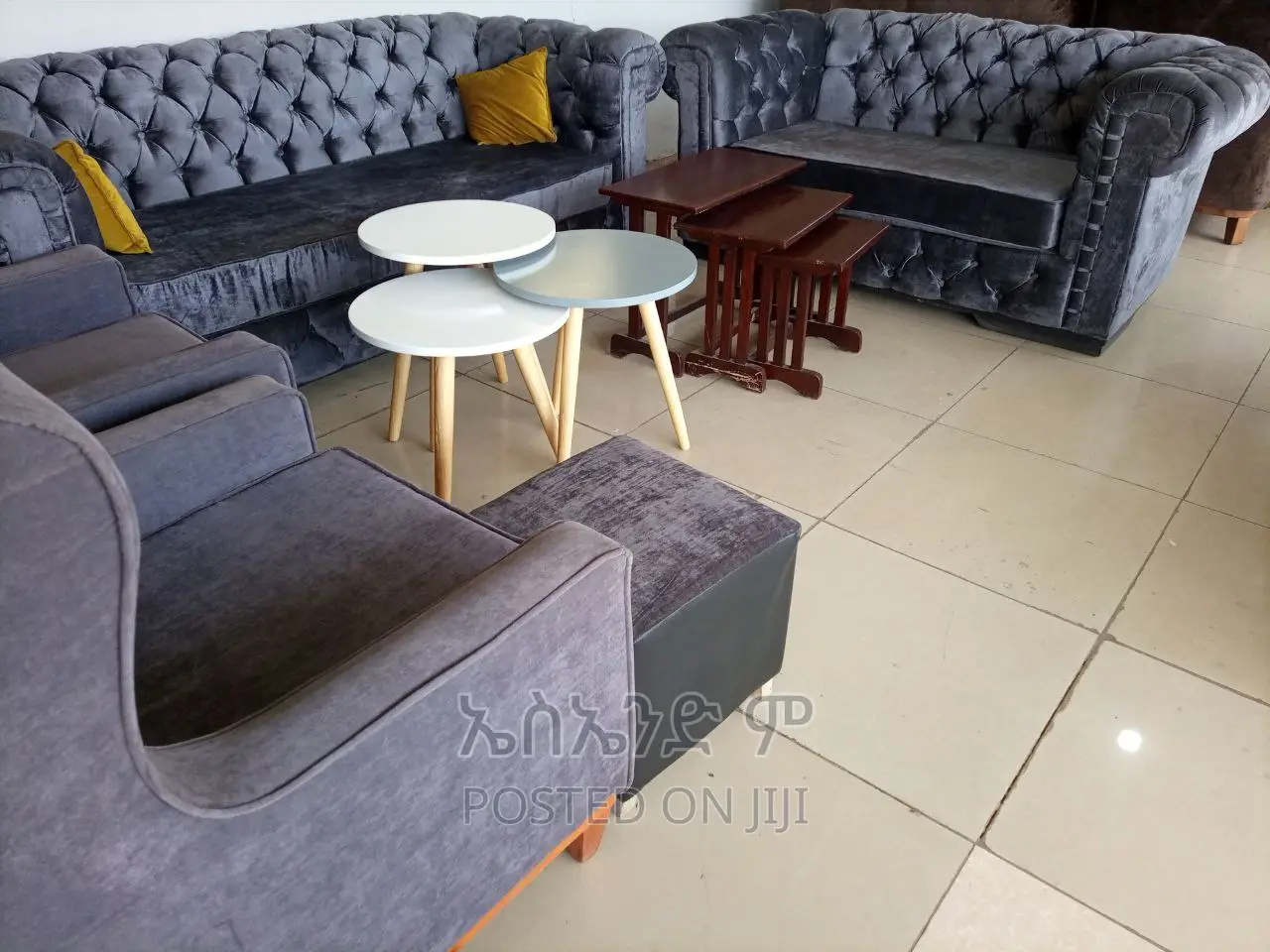 S M Sofa Design With 2king