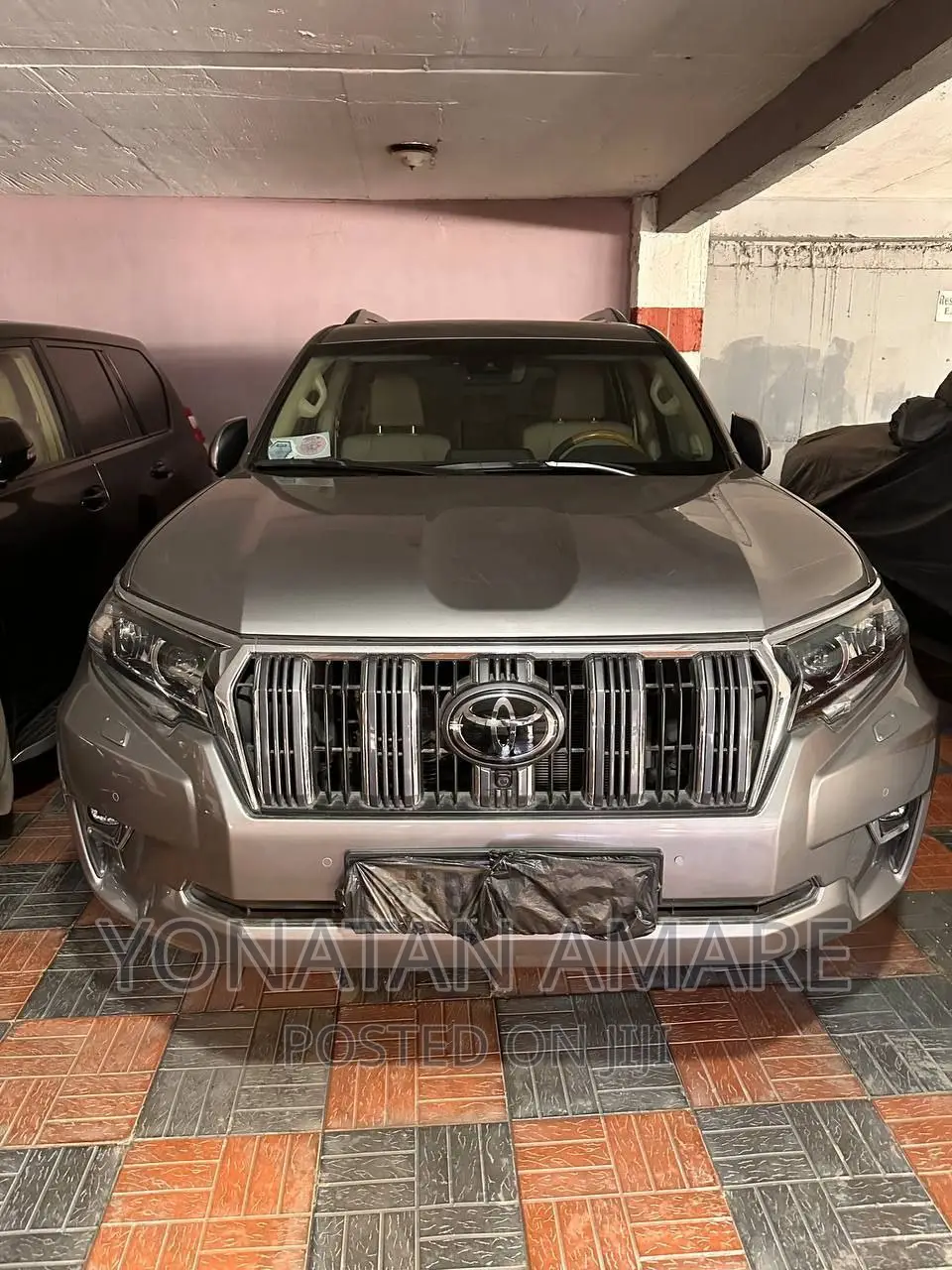 Toyota Land Cruiser 2022 Gold