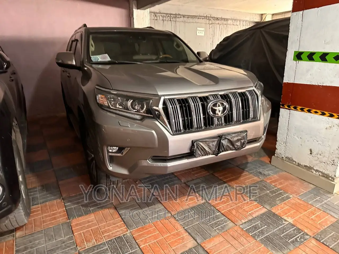 Toyota Land Cruiser 2022 Gold