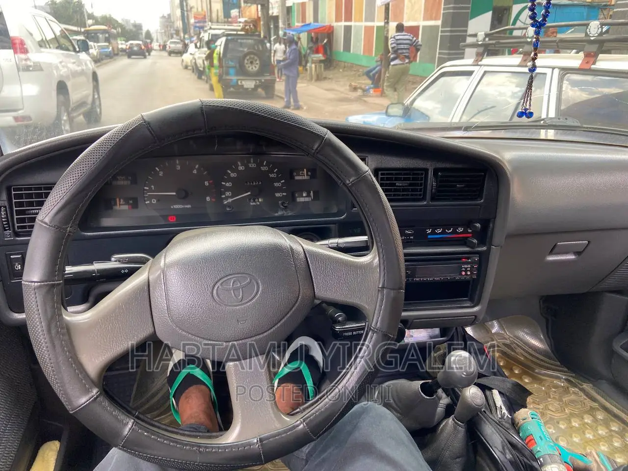 Toyota Hilux 1999 Red