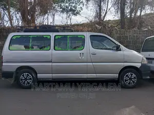 Toyota HiAce 2008 Silver