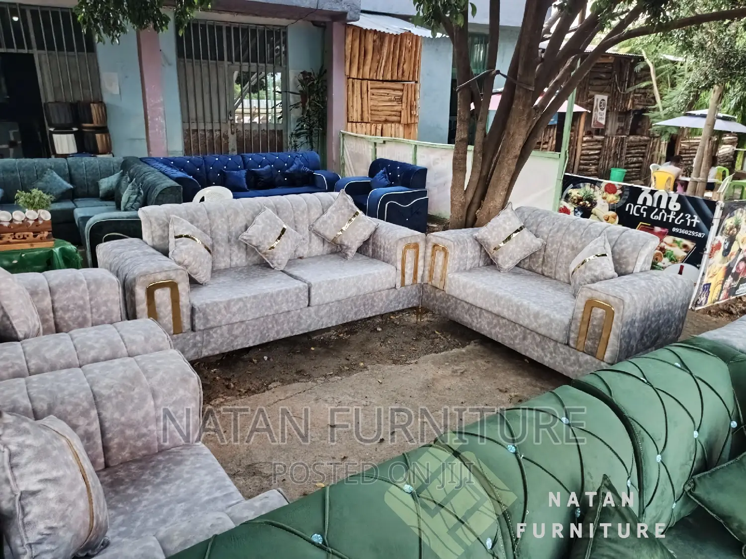 Sofa Made of Wooden Material and Withe High Quality