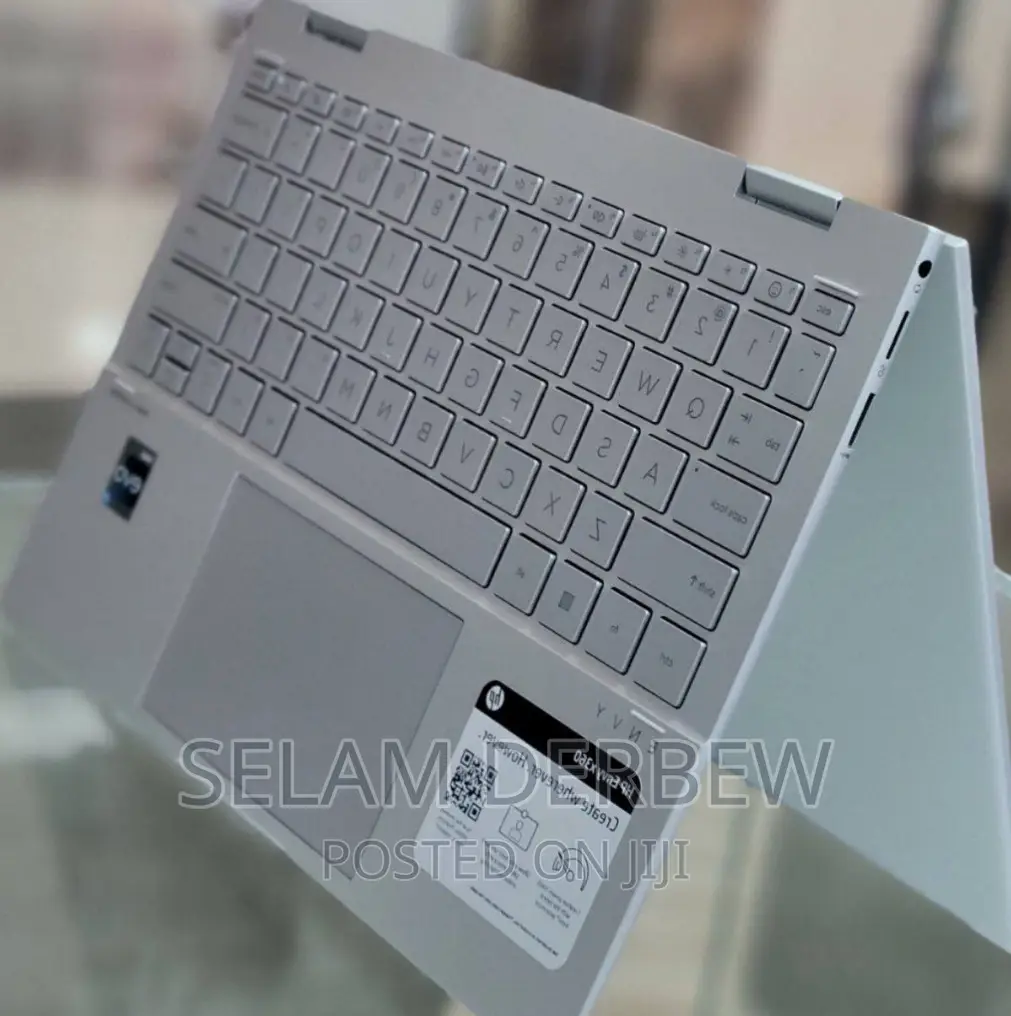 New Laptop HP Envy X360 8GB Intel Core I7 SSD 512GB