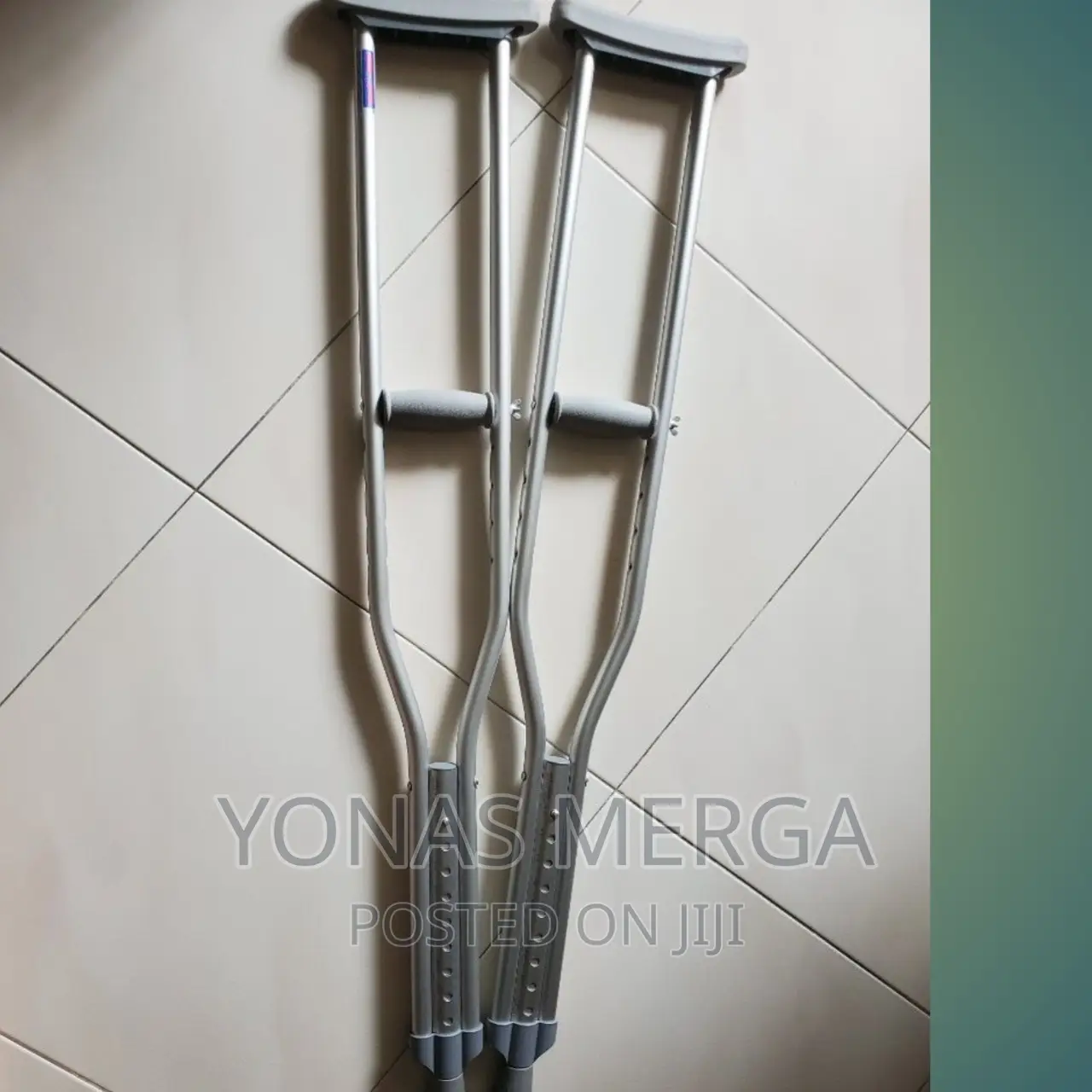 Underarm Crutches Aluminium Hight Adjustable,Model : MG002