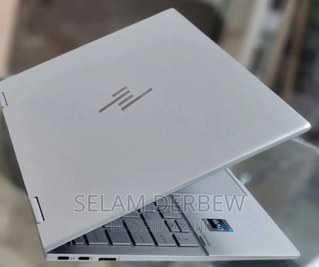 New Laptop HP Envy X360 8GB Intel Core I7 SSD 512GB