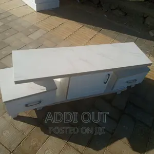 Photo - 1.20 T Stand