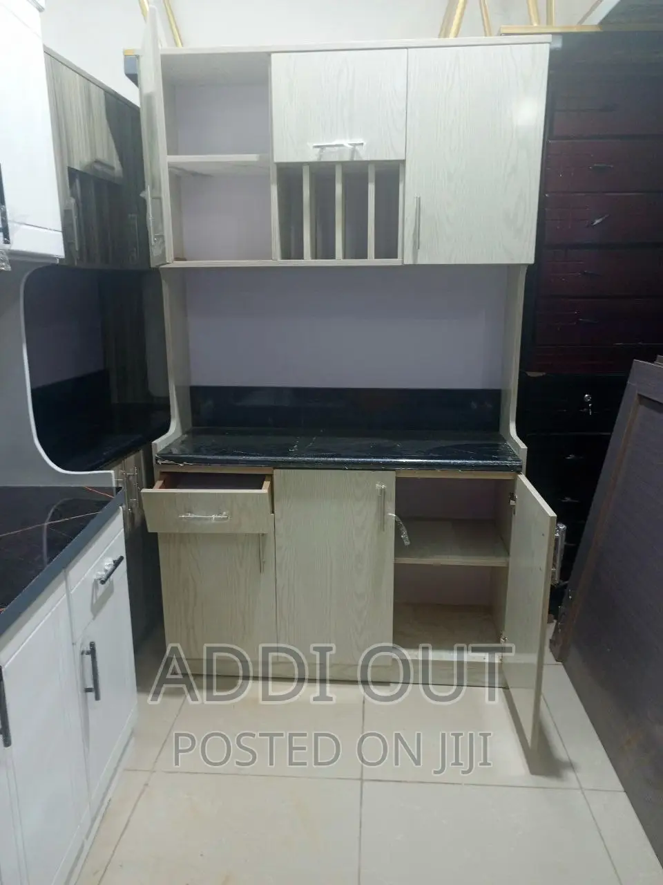 ላምኔት ኪችን/Kitchen