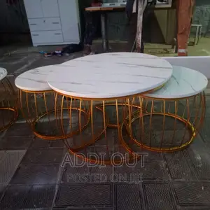 Photo - Table/ጠረጴዛ