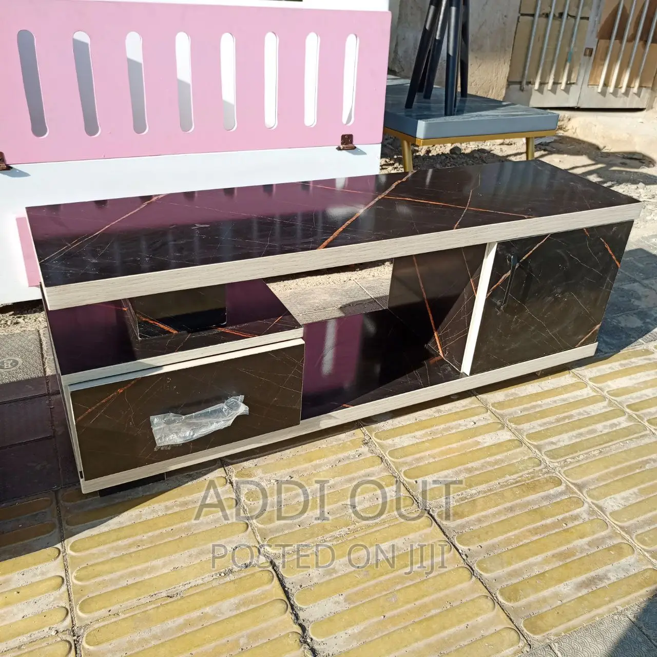 Tv Stand/ቲቪ ማስቀመጫ