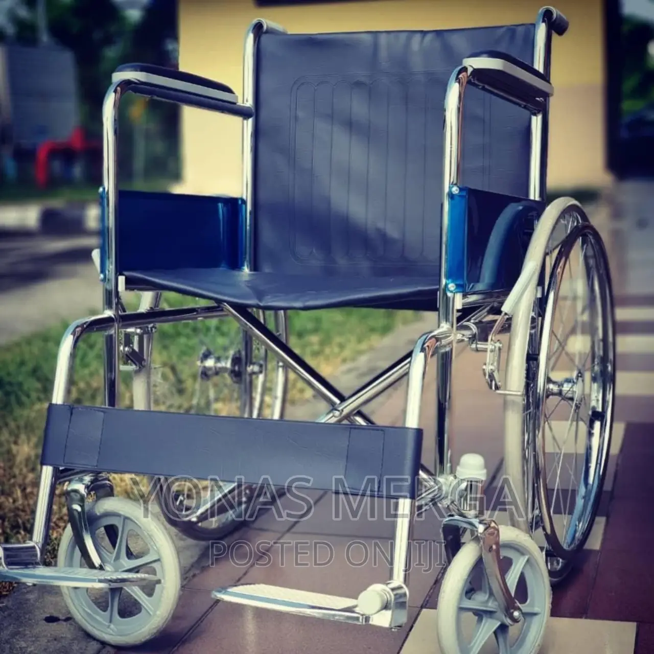 Wheelchair/Wheelchair_light Weight Folder Wheel Chair RM200