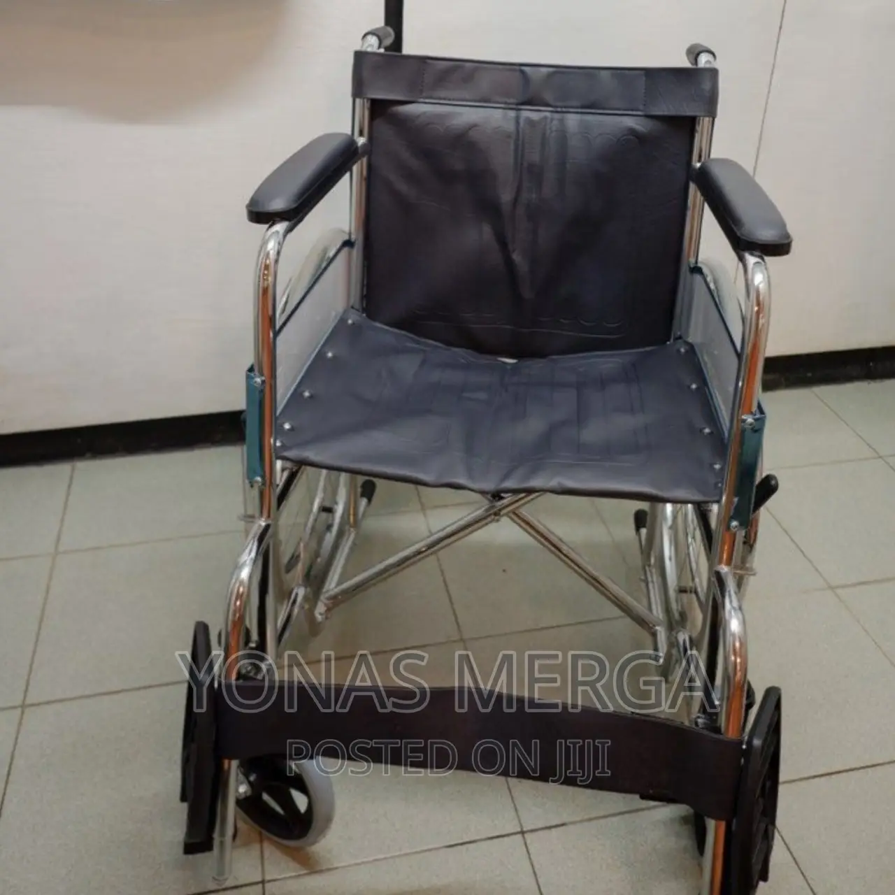 Wheelchair_heavy Duty Wheelchair Tracer, IV Full Length