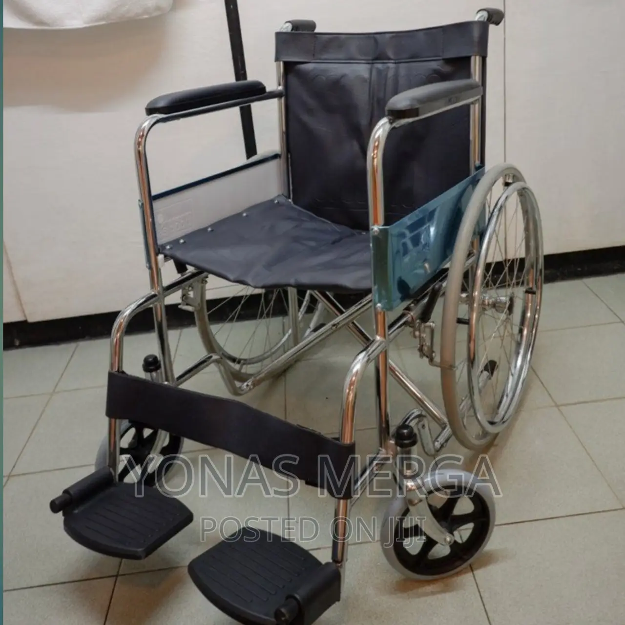 Wheelchair/Wheelchair/Wheelchair_ex2 36 Lbs. Wheelchair