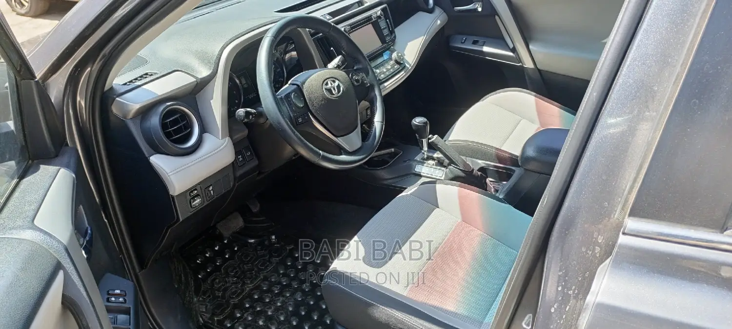 Toyota RAV4 2016 Gray