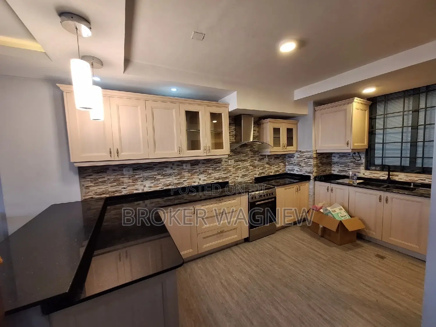 Furnished 3bdrm Apartment in Kirkos for rent