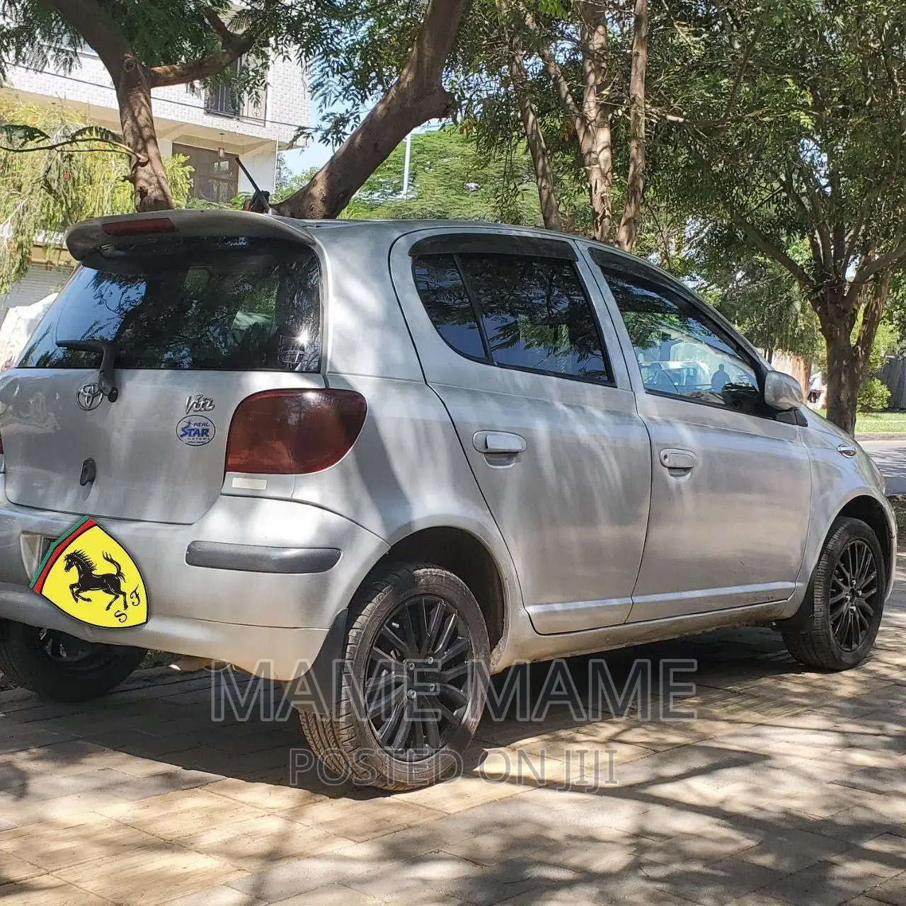 Toyota Vitz 2003 Silver