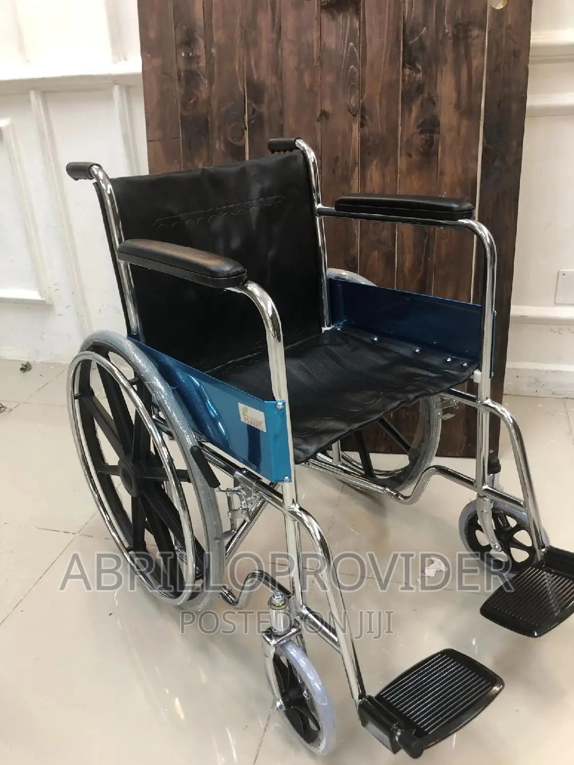 የሚታጠፍ #Wheelchair-መኪና ወስጥ አደርጎ ለምከንሳቀስ=Wheelchair=Wheelchair