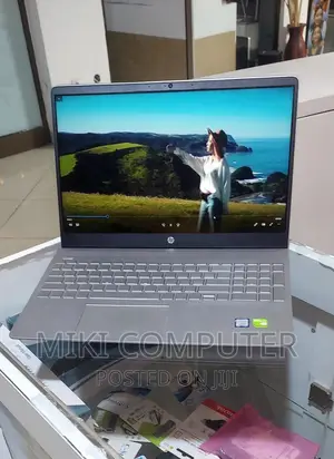 New Laptop HP Pavilion 15 16GB Intel Core I7 SSD 512GB