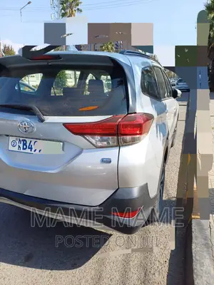 Toyota Rush 2019 Silver