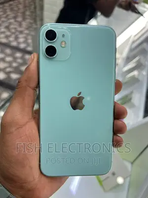Photo - Apple iPhone 11 128 GB Green