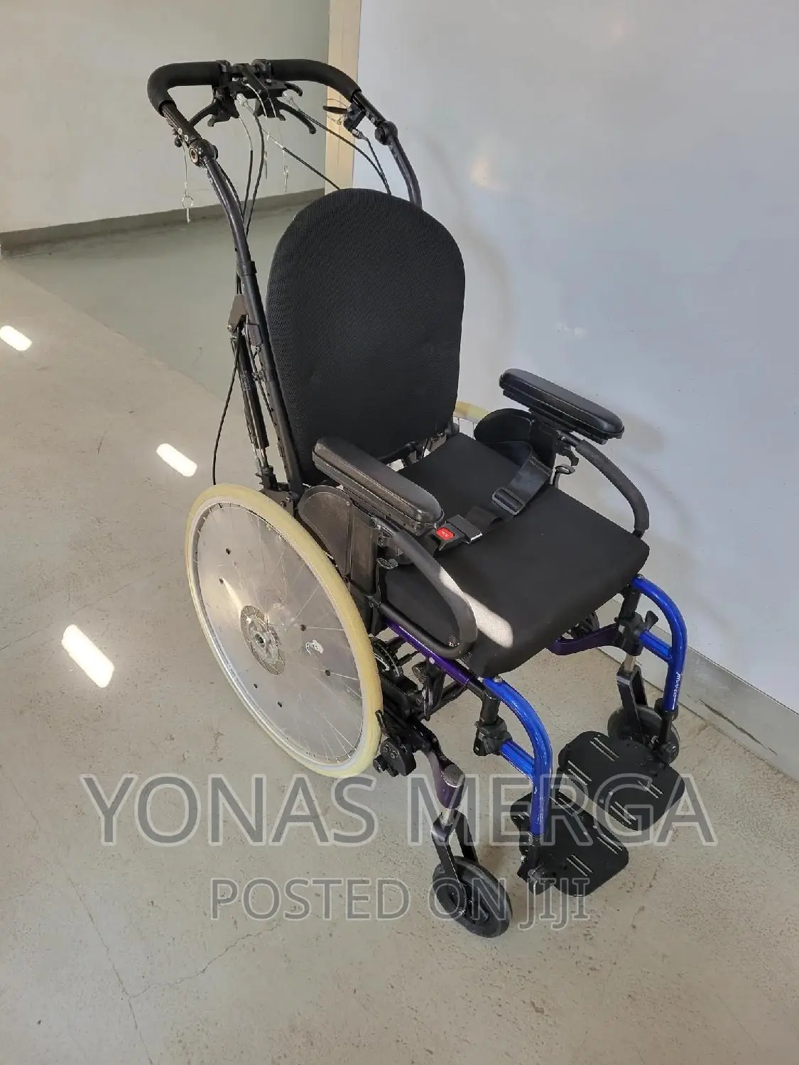 Wheelchair_icon 20,Standard Wheelchair, Aluminium,Wheelchair