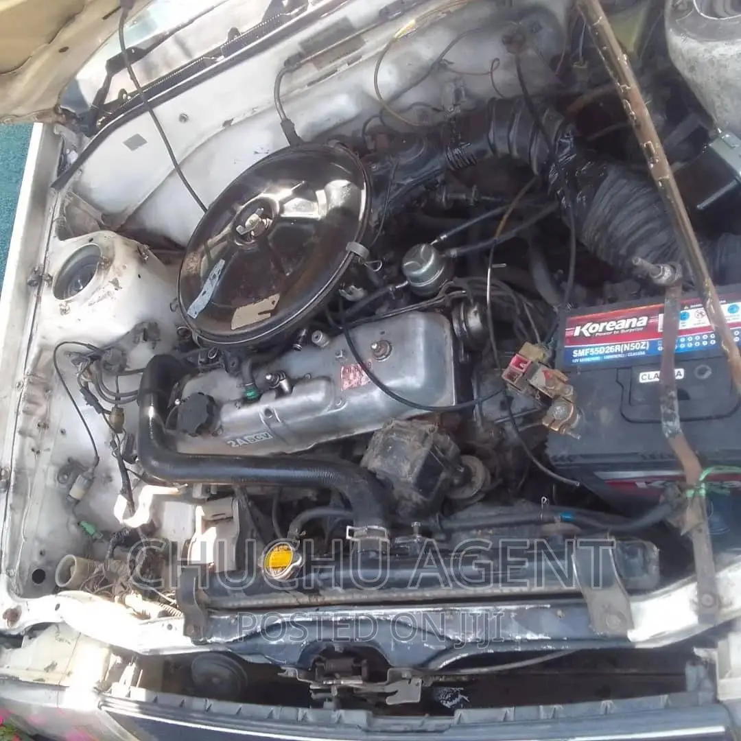 Toyota Corolla 1985 White