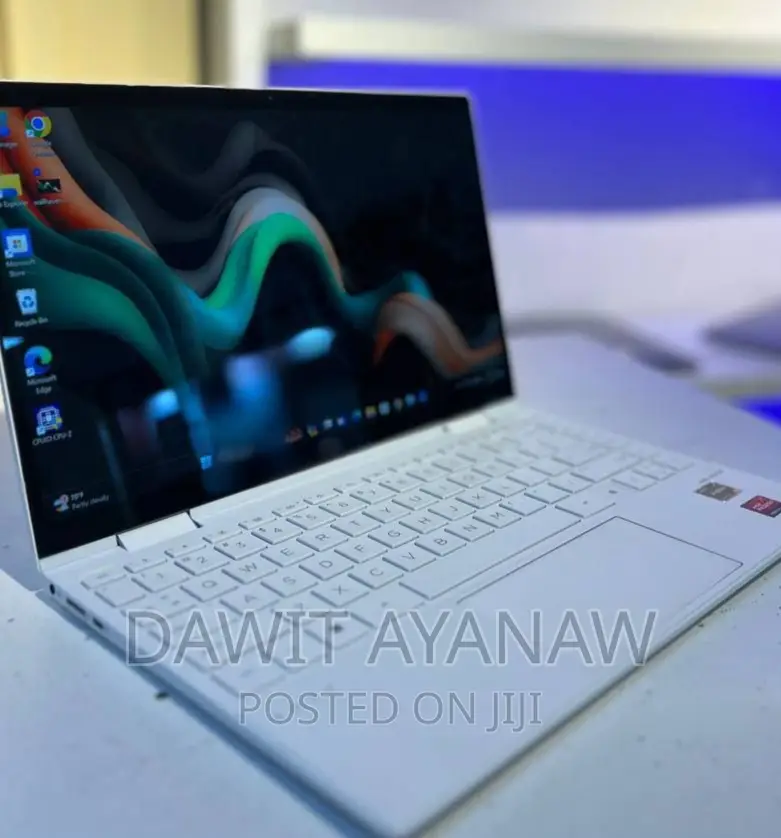 New Laptop HP 8GB AMD Ryzen 5 SSD 512GB