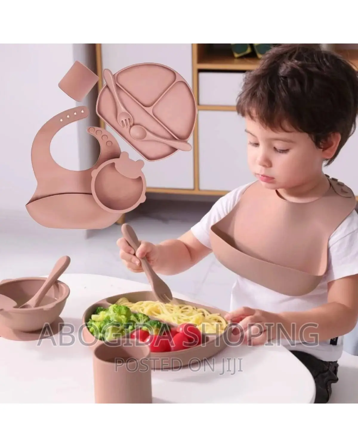 Silicone Baby Feeding Set ከሲልከን የተሰራ የልጆች መመገቢያ ሙሉ ሴት
