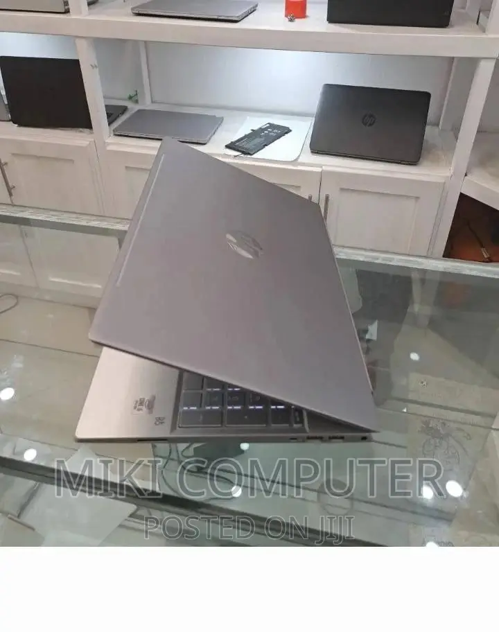 New Laptop HP Pavilion 15 8GB Intel Core i5 HDD 1T