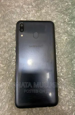 Samsung Galaxy M20 32 GB Black