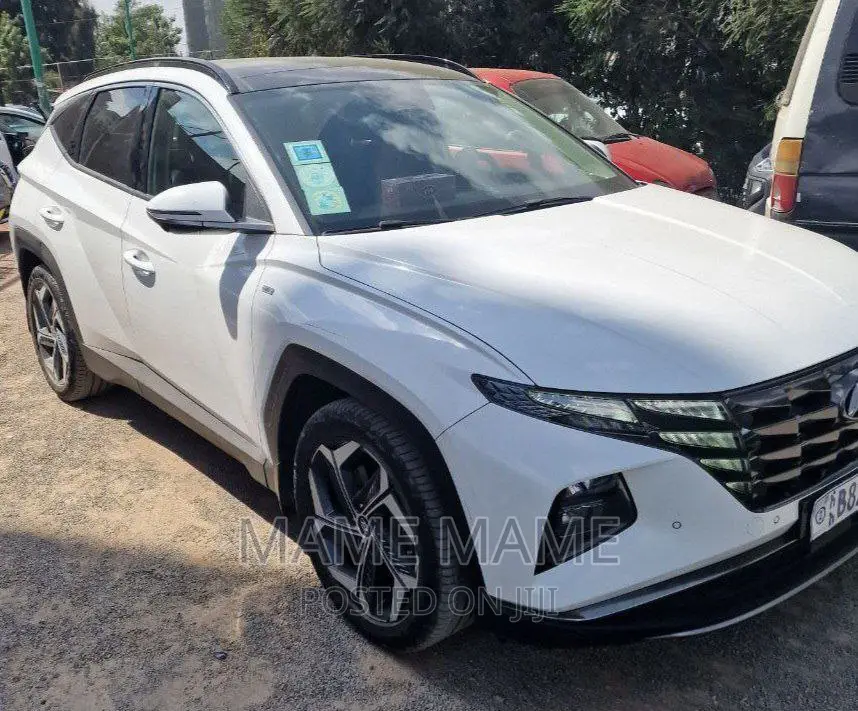 Hyundai Tucson 2021 White