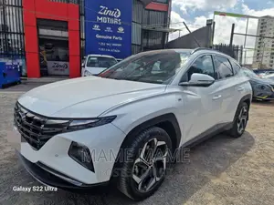 Photo - Hyundai Tucson 2021 White