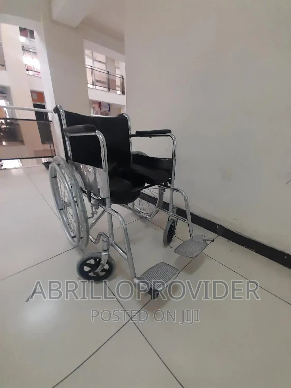 ፖፖ ያላቸው ዌልቸሮች Wheelchair|Toilet Wheelchair|Commode|Toilet
