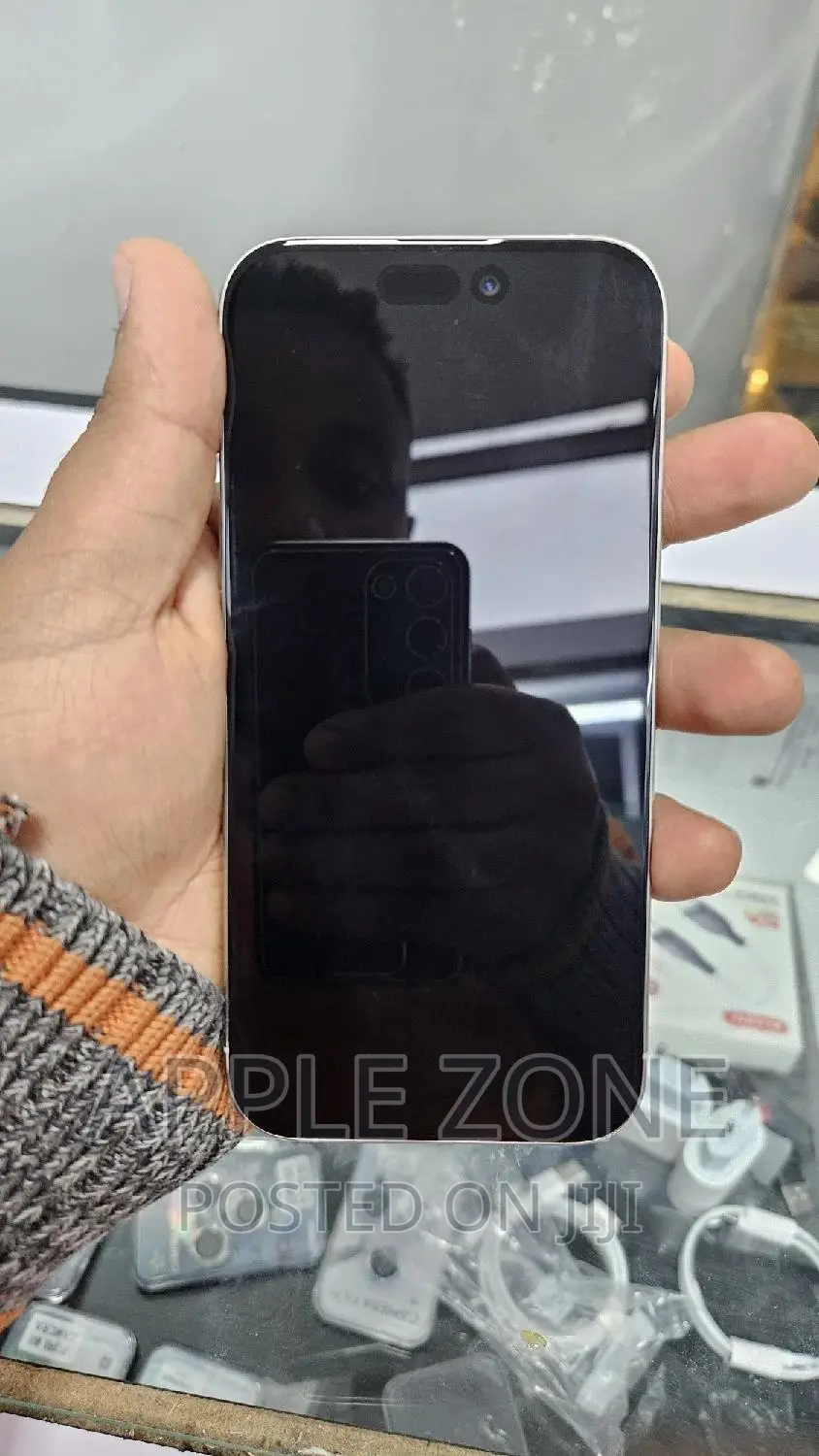 New Apple iPhone 15 Pro 256 GB White