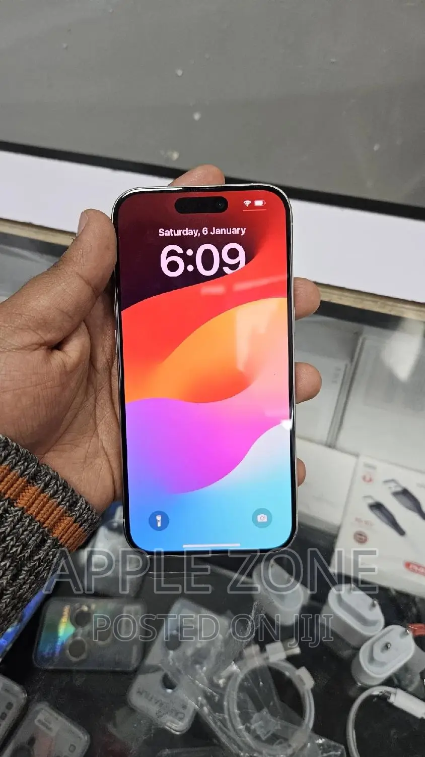 New Apple iPhone 15 Pro 256 GB White