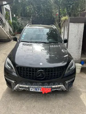 Mercedes-Benz 300TE 2017 Black