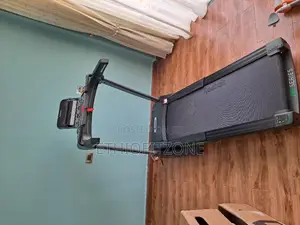 JET-300 Reebok Treadmill