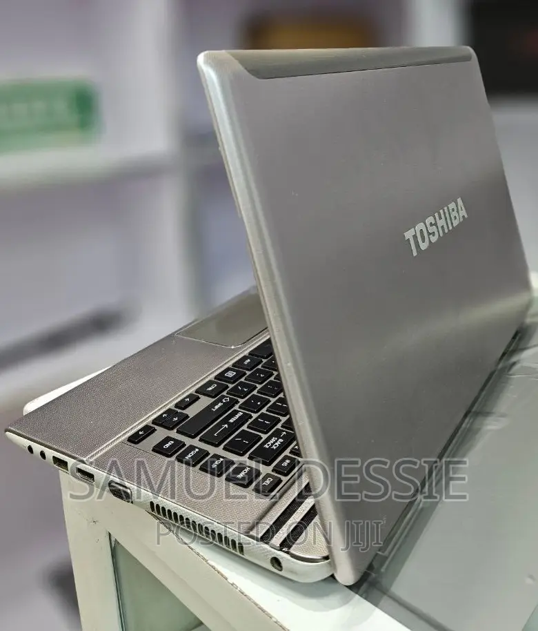 Laptop Toshiba Satellite C55 6GB Intel Core I5 HDD 700GB