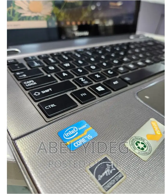 New Laptop Toshiba Satellite C55 8GB Intel Core I5 HDD 750GB