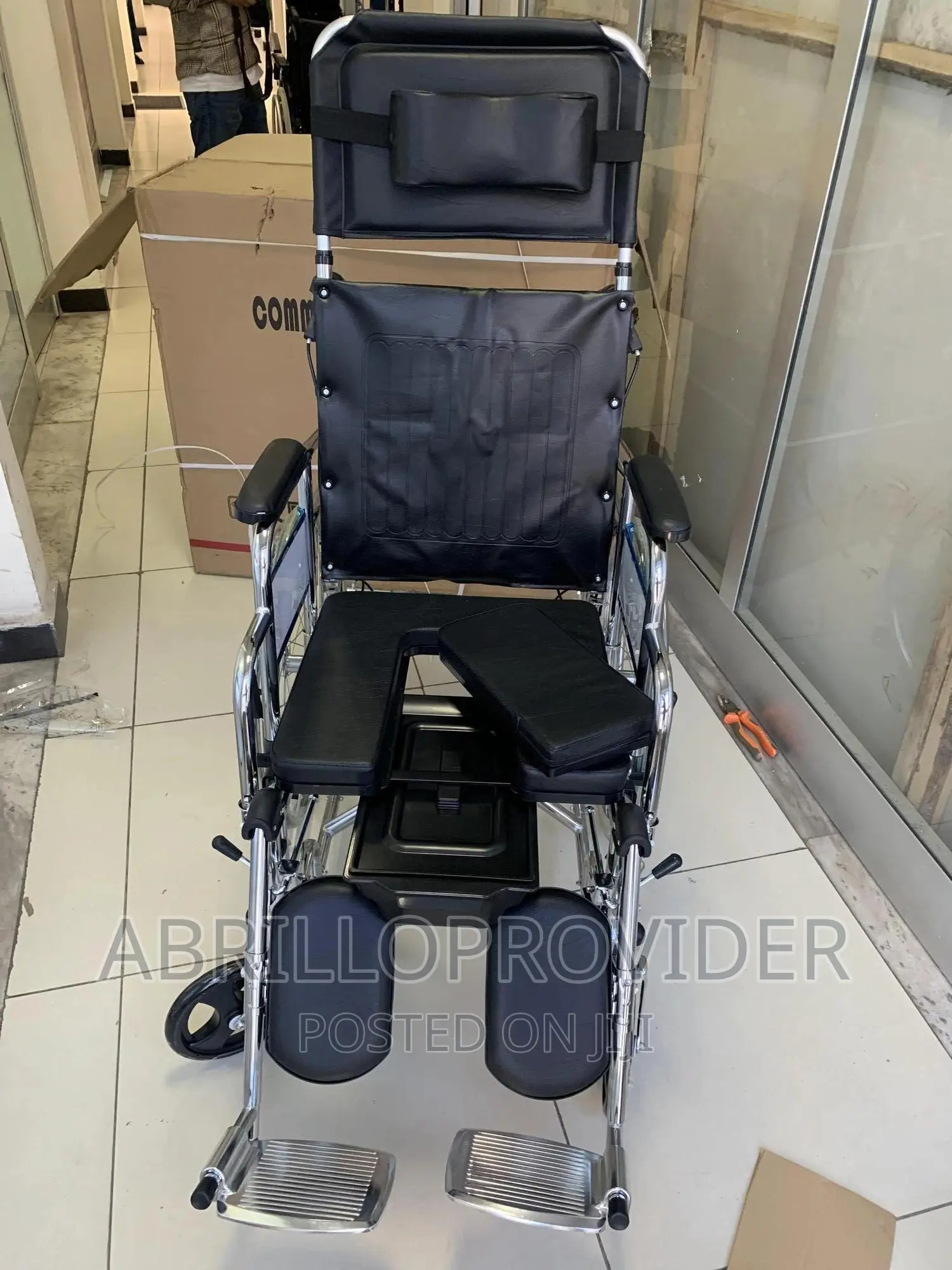 RECLINING COMMODE WHEELCHAIR Bathroom Wheel Chair
