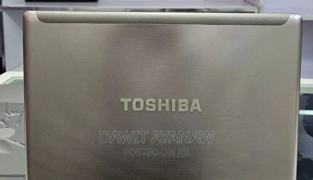 New Laptop Toshiba 6GB Intel Core I5 HDD 750GB