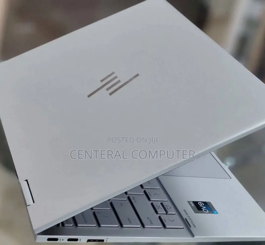 New Laptop HP Envy X360 13z 8GB Intel Core I7 SSD 512GB