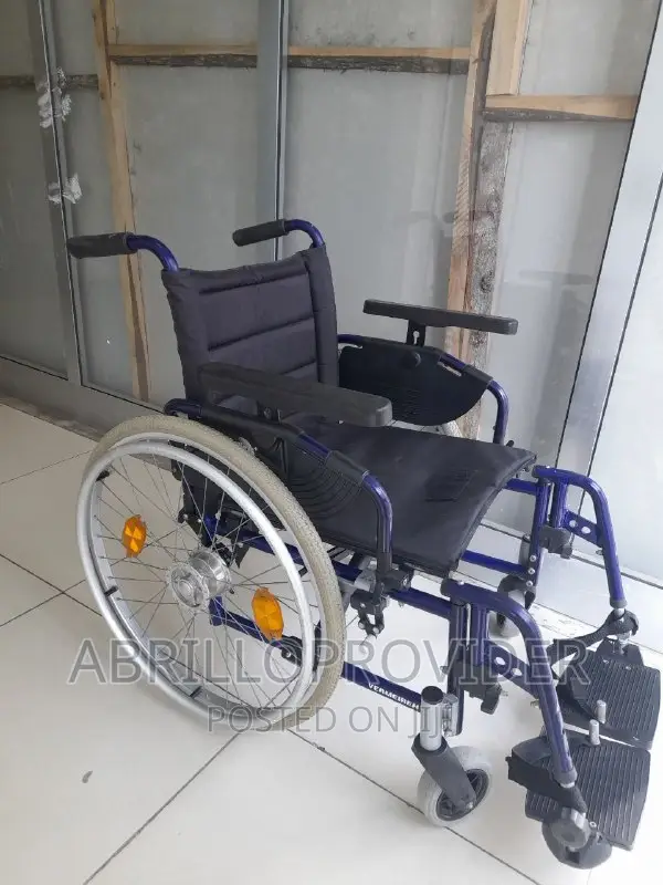 Lightweight Foldable Self Propelled Wheelchair Secondhand