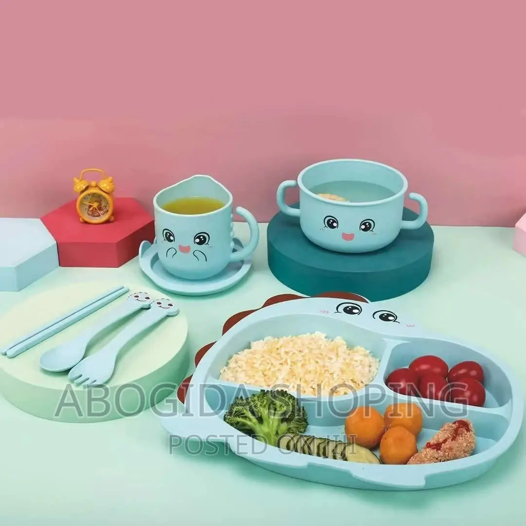 ሳህኑ 3 ፓርትሽን ያለዉ የተለያዩ ምግቦችን በአንድ ላይ መያዝ የሚችል