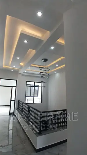 7bdrm House in Addis Abeba, Bole for sale