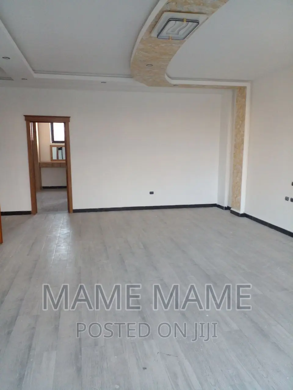 7bdrm House in Addis Abeba, Bole for sale